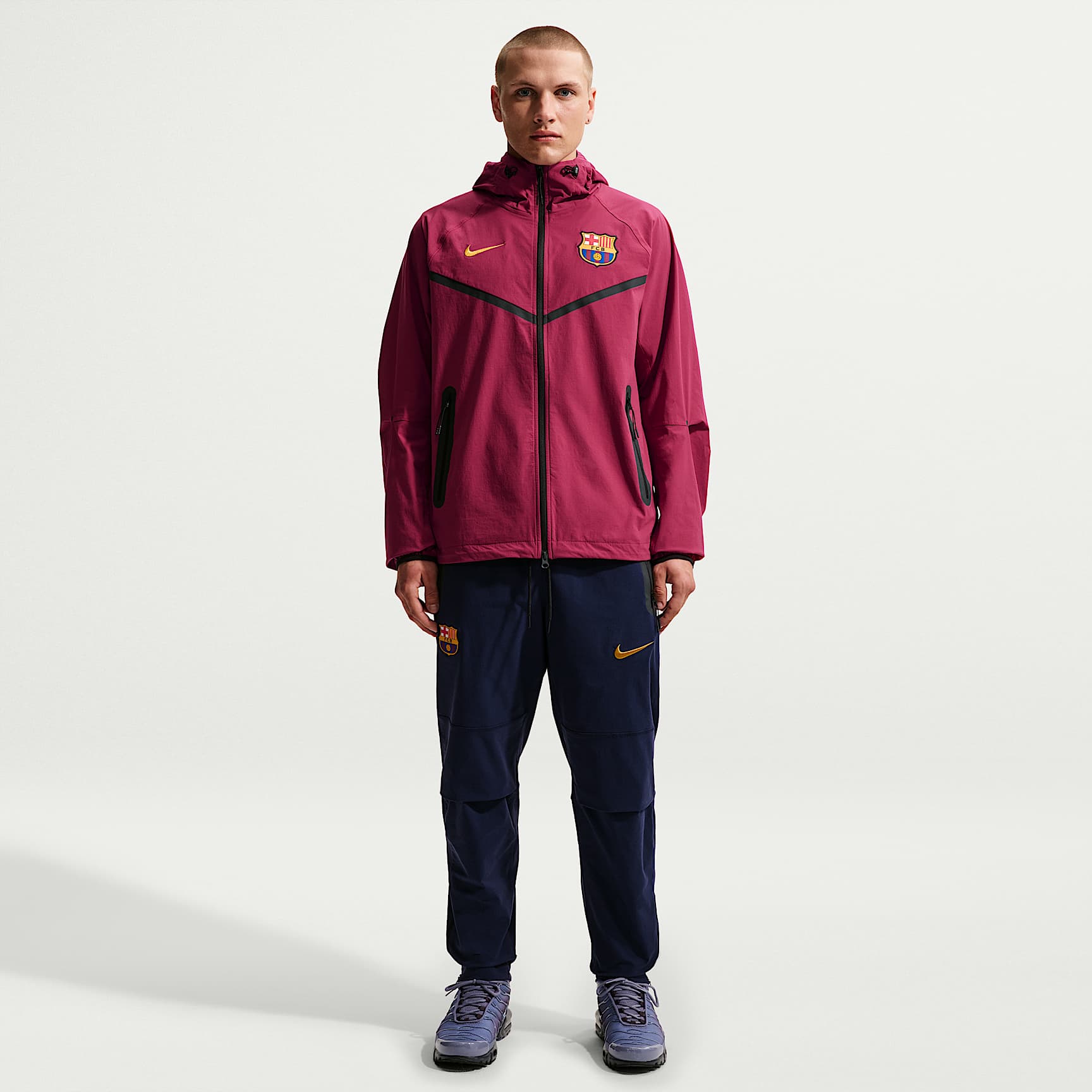 00s NIKE FC Barcelona ナイロンジャケット パンツ セット FC Barcelona Tech Men's Nike Football Woven Trousers. Nike UK